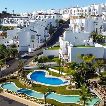 Amazing New Apt.-3 Rooms-6 Pools-spa 601