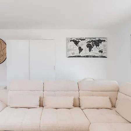 Amazing New Apt.-3 Rooms-6 Pools-spa 601 Estepona