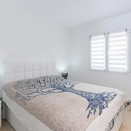 Amazing New Apt.-3 Rooms-6 Pools-spa 601