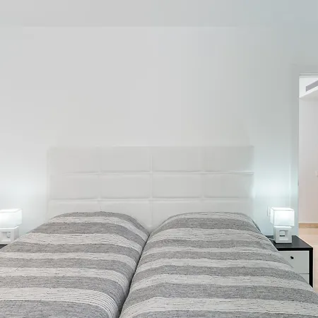 Apartment Amazing New Apt.-3 Rooms-6 Pools-spa 601