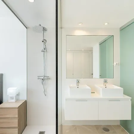 Amazing New Apt.-3 Rooms-6 Pools-spa 601 * Estepona