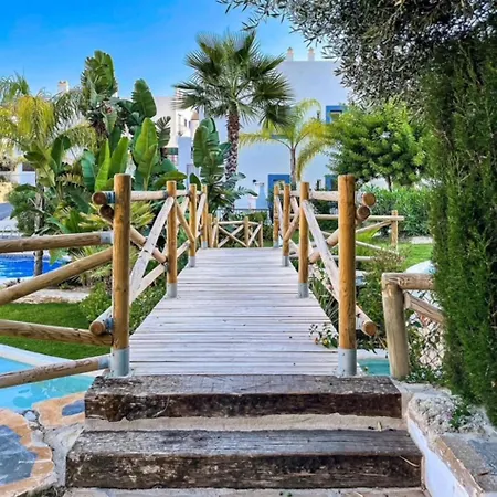 Apartment Amazing New Apt.-3 Rooms-6 Pools-spa 601 *
