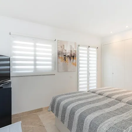 Amazing New Apt.-3 Rooms-6 Pools-spa 601 *