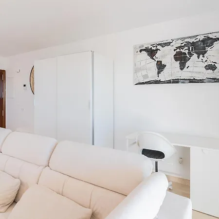 Amazing New Apt.-3 Rooms-6 Pools-spa 601 Estepona