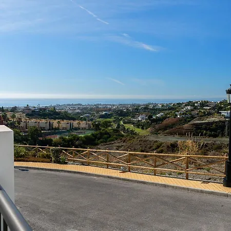 Amazing New Apt.-3 Rooms-6 Pools-spa 601